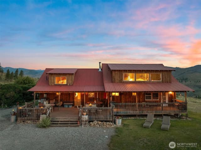 Property photo for 767 Bill Shaw Road, Pateros