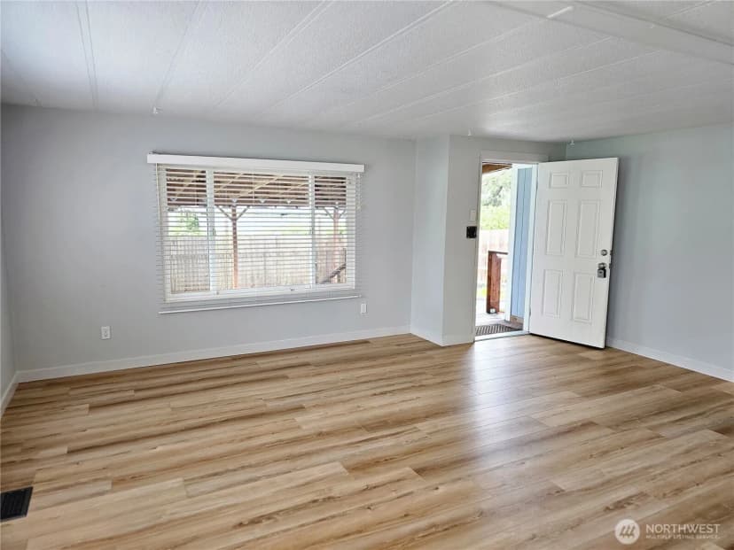 Property photo for 616 California Street, South Bend photo 2