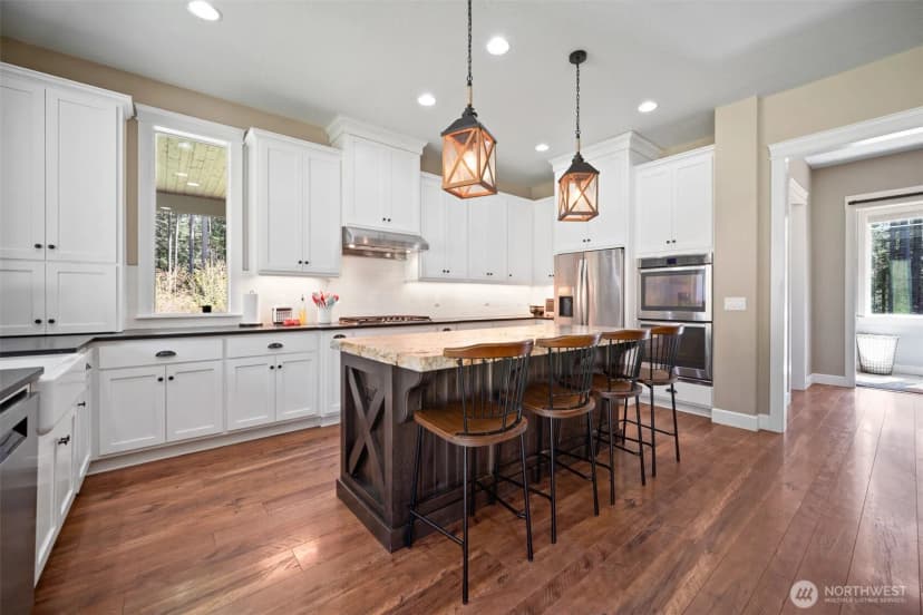 Property photo for 411 Five Peaks Drive, Kalama photo 14