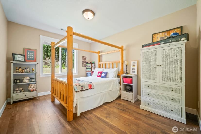 Property photo for 411 Five Peaks Drive, Kalama photo 23
