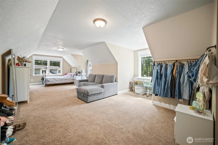 Property photo for 411 Five Peaks Drive, Kalama photo 22