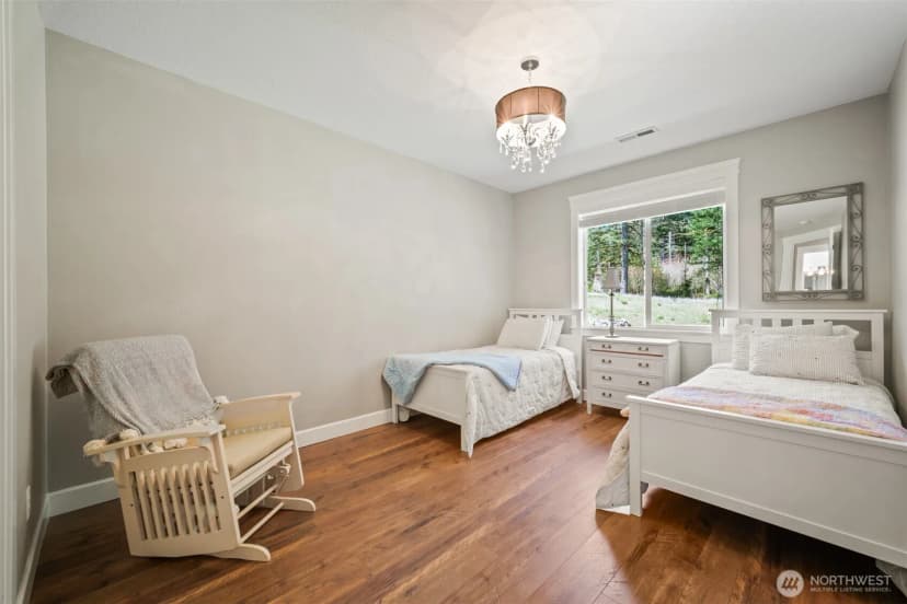 Property photo for 411 Five Peaks Drive, Kalama photo 25