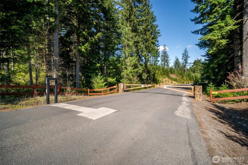 Property photo for 411 Five Peaks Drive, Kalama photo 40
