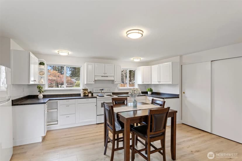 Property photo for 3000 Se Alson Court, Port Orchard photo 7