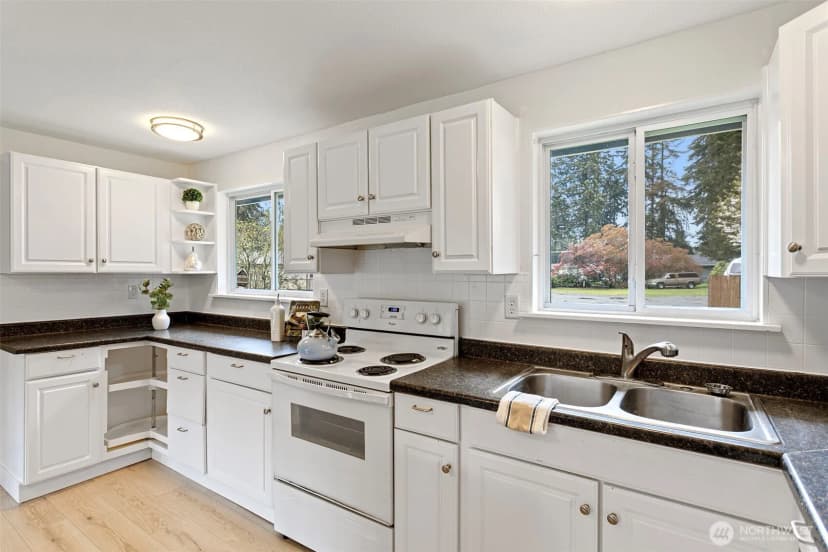 Property photo for 3000 Se Alson Court, Port Orchard photo 11
