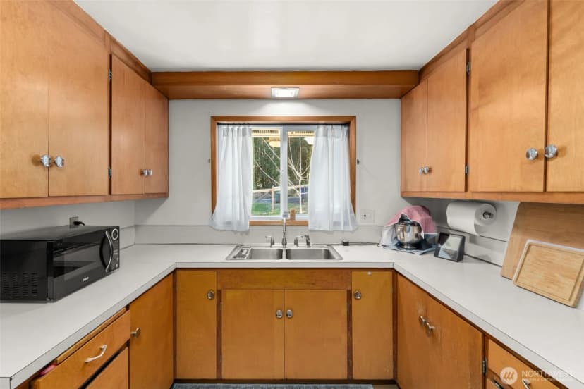 Property photo for 810 King Road, Winlock photo 15