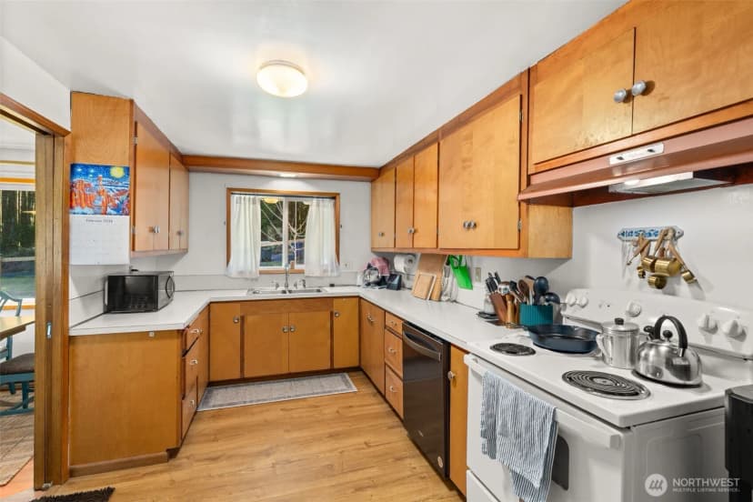 Property photo for 810 King Road, Winlock photo 14
