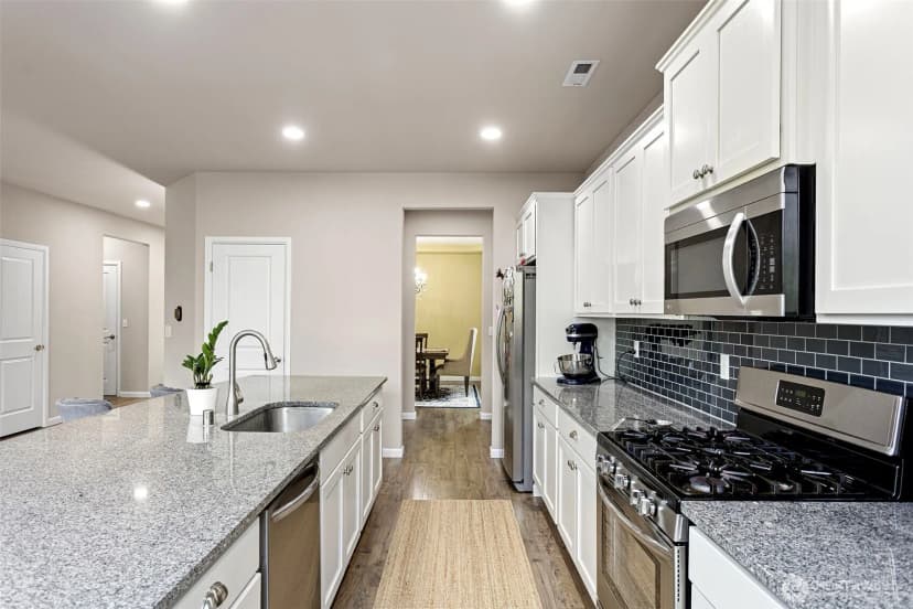 Property photo for 18439 138th Street E, Bonney Lake photo 7