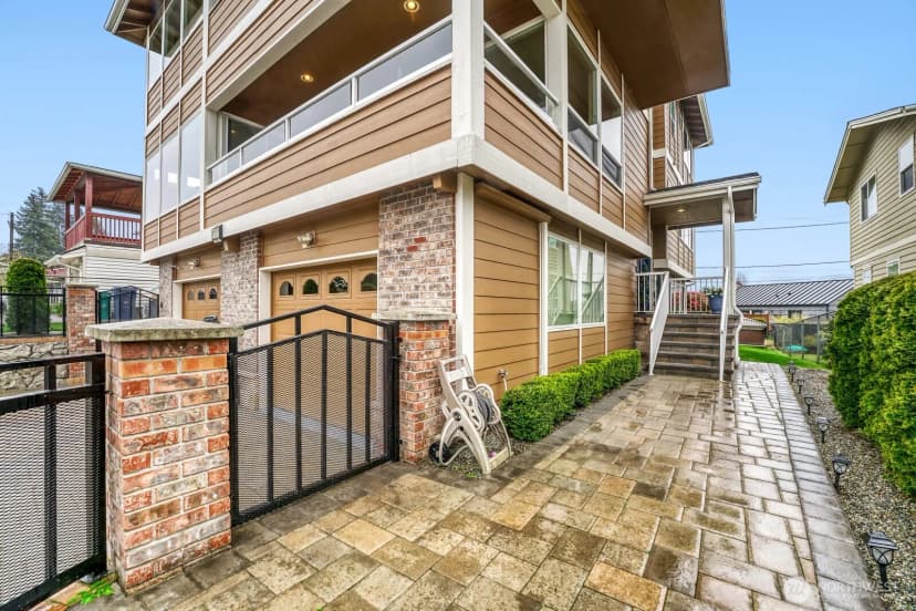 Property photo for 11031 Cornell Avenue S, Seattle photo 33
