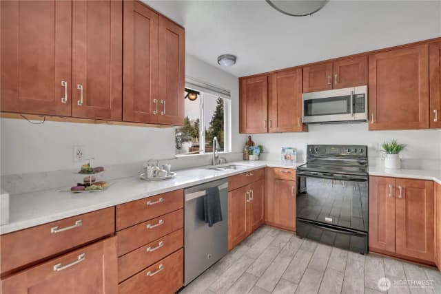 Property photo for 11305 Se 228th Place, Kent photo 5