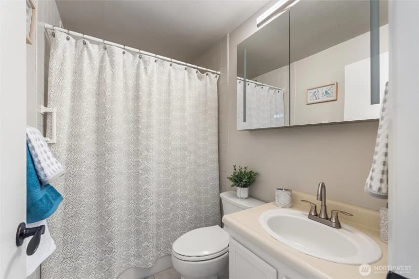 Property photo for 9500 Rainier Avenue S #507, Seattle photo 22