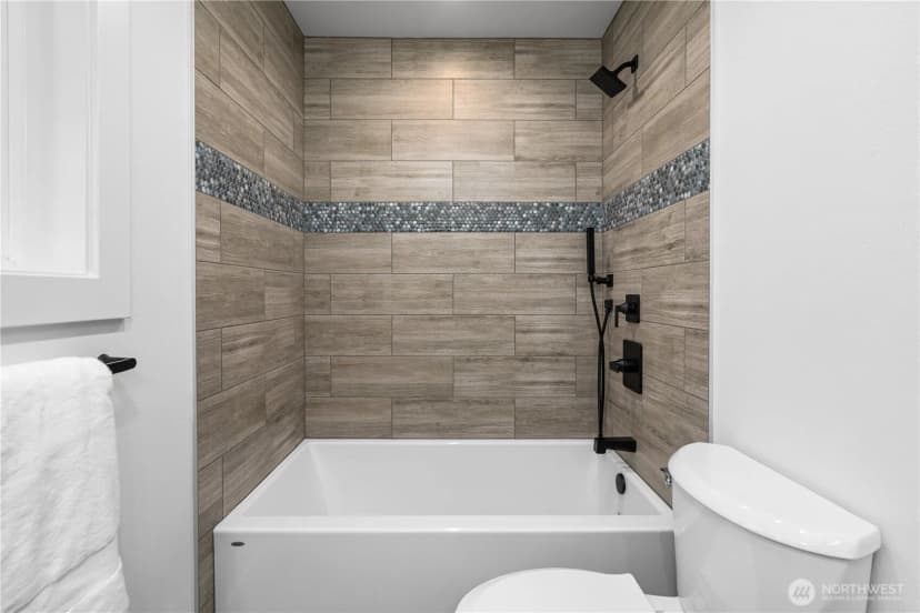 Property photo for 9731 13th Avenue Nw, Seattle photo 16