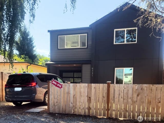 Property photo for 9731 13th Avenue Nw, Seattle photo 3