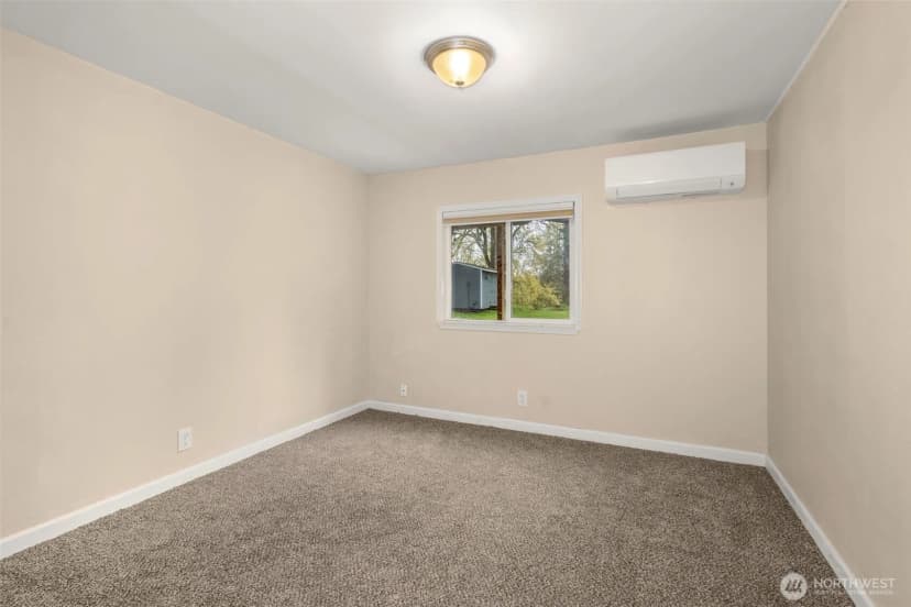 Property photo for 8628 358th Street S, Roy photo 14