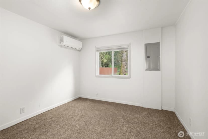 Property photo for 8628 358th Street S, Roy photo 15