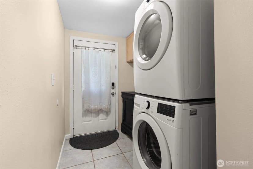 Property photo for 8628 358th Street S, Roy photo 17
