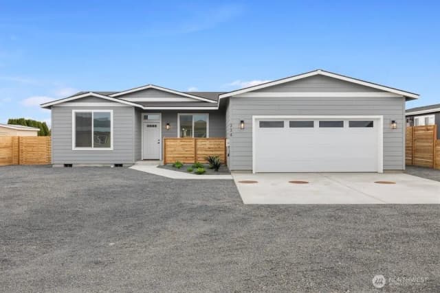 Property photo for 334 Spring Circle Sw, Mattawa photo 2