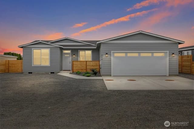 Property photo for 334 Spring Circle Sw, Mattawa