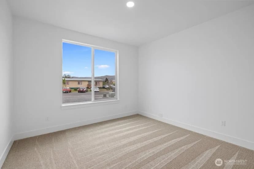 Property photo for 334 Spring Circle Sw, Mattawa photo 21