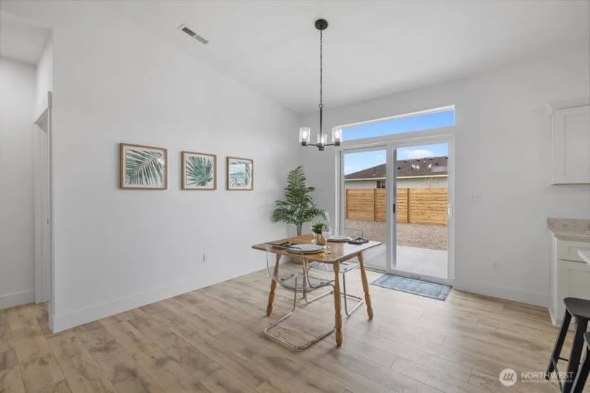 Property photo for 334 Spring Circle Sw, Mattawa photo 9