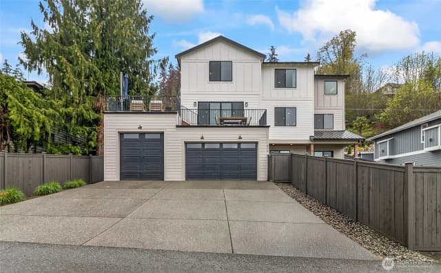 Property photo for 914 6th Street, Mukilteo