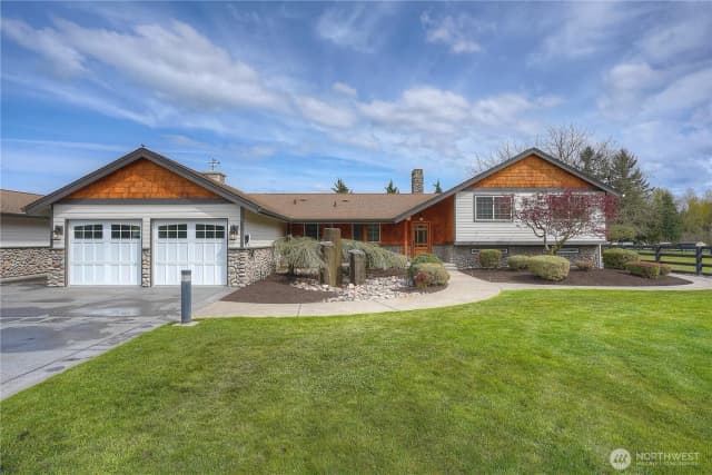 Property photo for 30815 Webster Road E, Eatonville photo 2