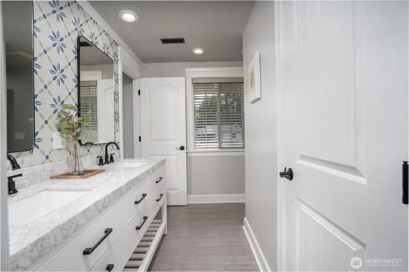 Property photo for 30815 Webster Road E, Eatonville photo 16