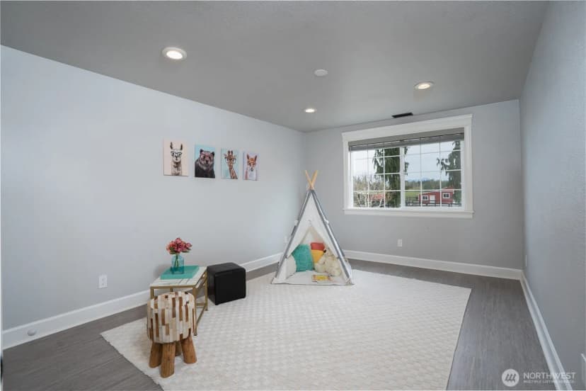 Property photo for 30815 Webster Road E, Eatonville photo 18