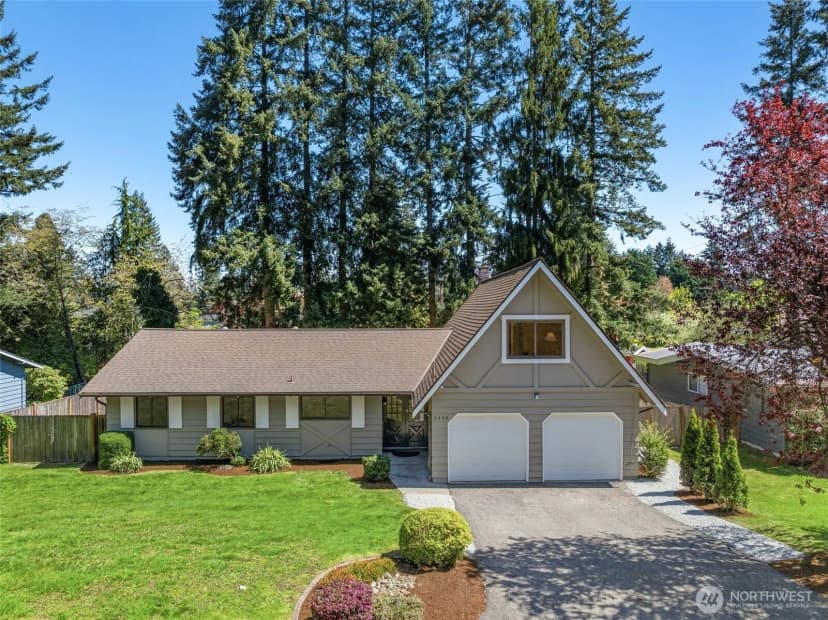 Property photo for 2408 164th Avenue Ne, Bellevue