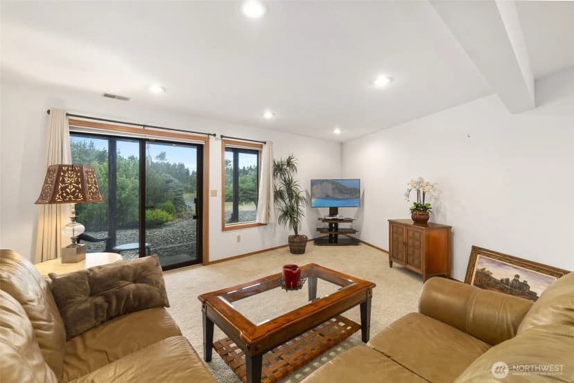 Property photo for 280 Surf Street, Westport photo 25