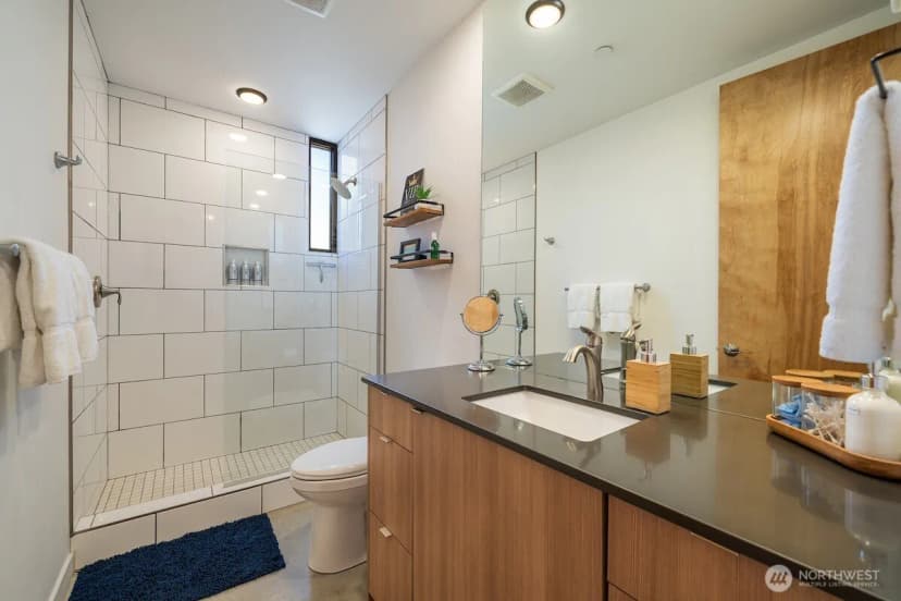 Property photo for 23648 Cliffe Pointe Road Nw #10c, Quincy photo 13