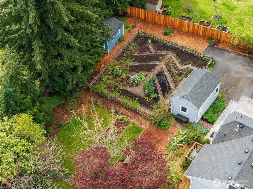 Property photo for 21625 92nd Avenue W, Edmonds photo 39