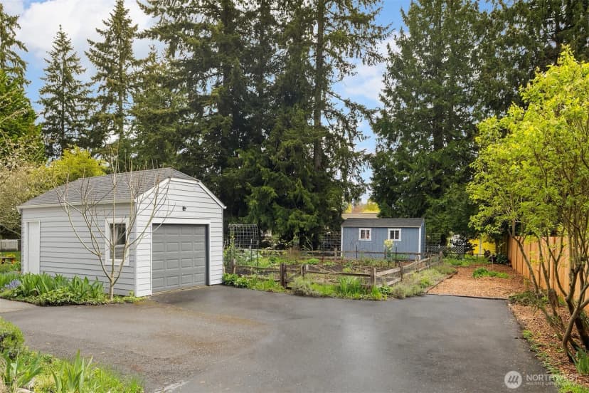 Property photo for 21625 92nd Avenue W, Edmonds photo 32