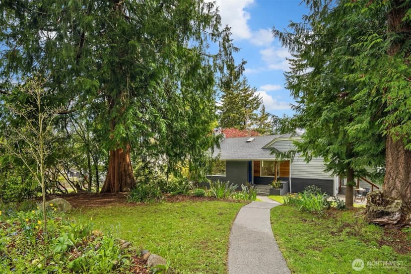 Property photo for 21625 92nd Avenue W, Edmonds photo 3