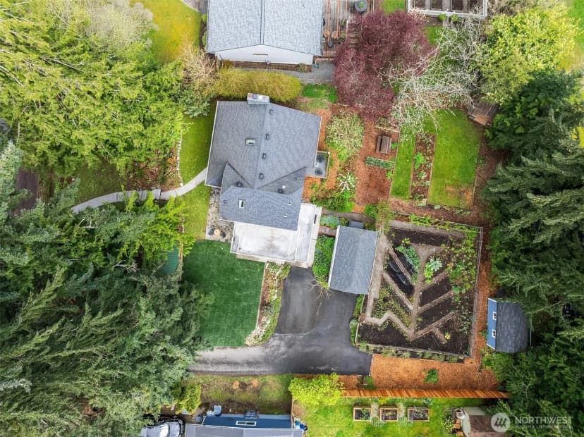 Property photo for 21625 92nd Avenue W, Edmonds photo 38