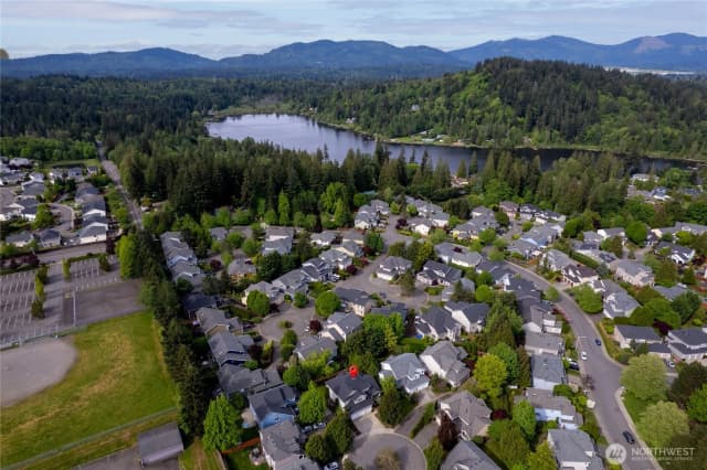 Property photo for 18636 172nd Place Se, Renton photo 3