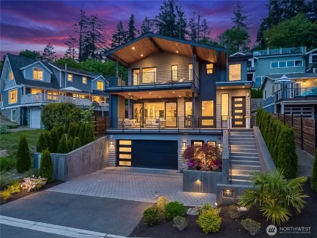 Property photo for 11855 89th Place Ne, Kirkland