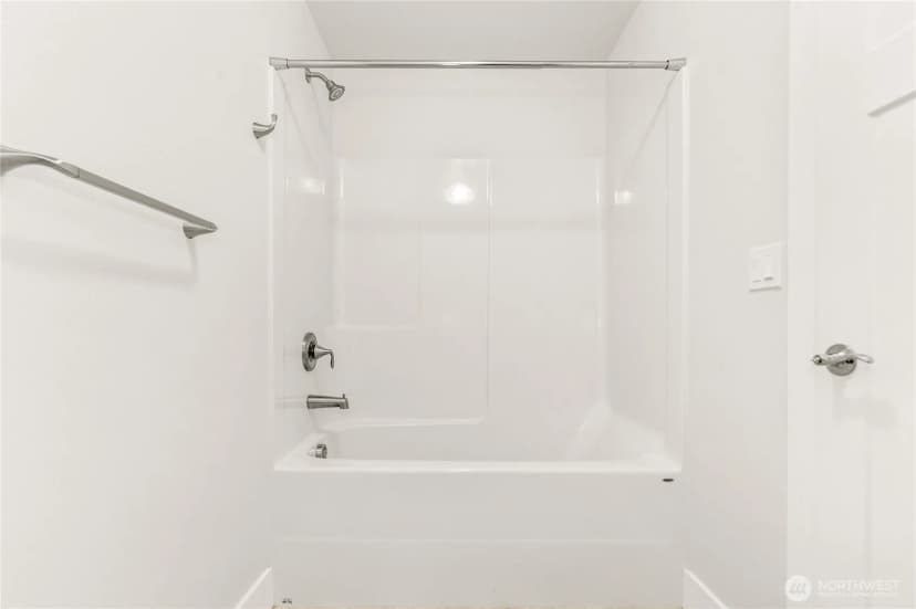 Property photo for 2403 79th Avenue Se #110, Tumwater photo 24