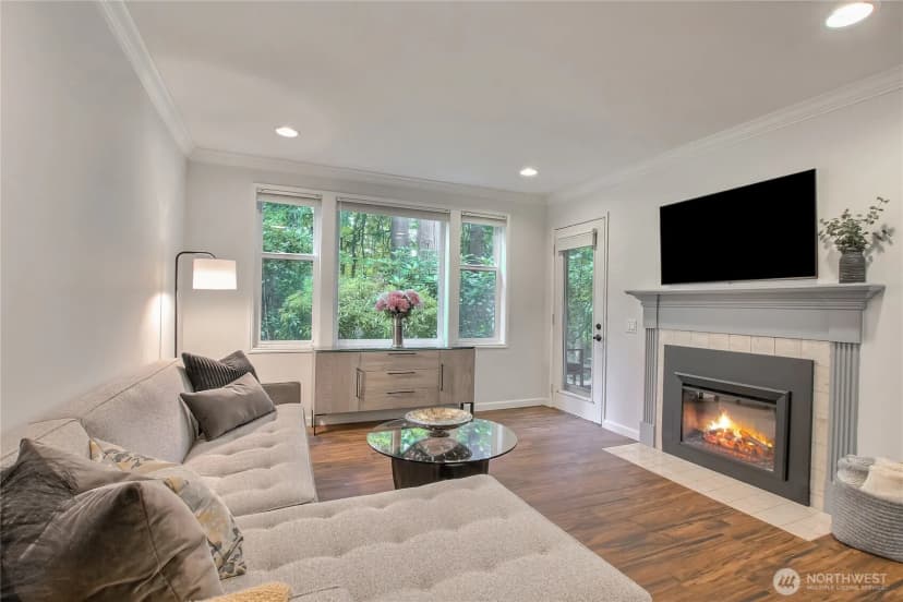 Property photo for 4231 220th Place Se #1101, Issaquah photo 7