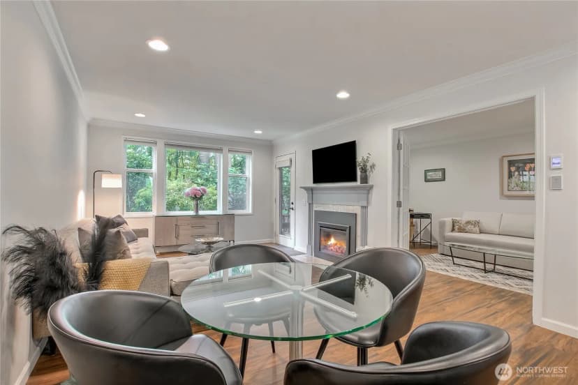 Property photo for 4231 220th Place Se #1101, Issaquah photo 11