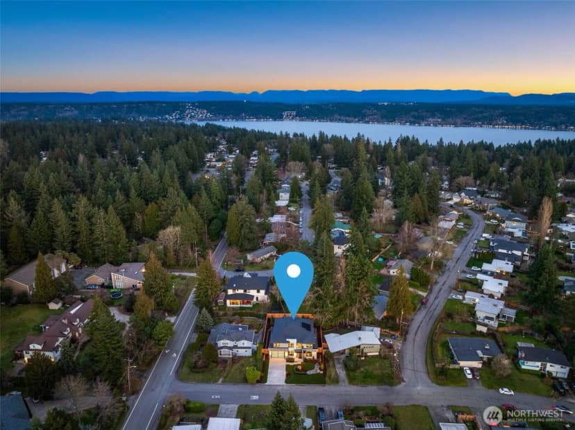 Property photo for 312 160th Avenue Ne, Bellevue photo 37