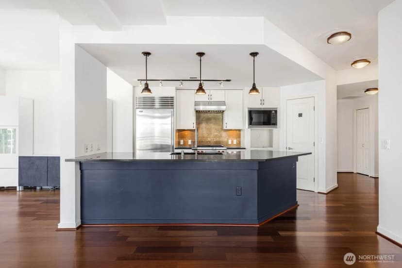 Property photo for 819 Virginia Street #3303, Seattle photo 4