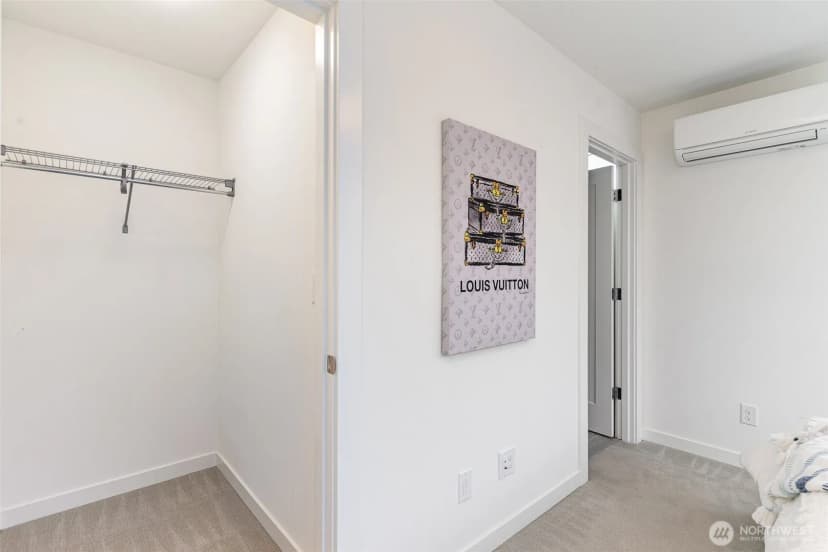 Property photo for 437 Ne 73rd Street #a, Seattle photo 16