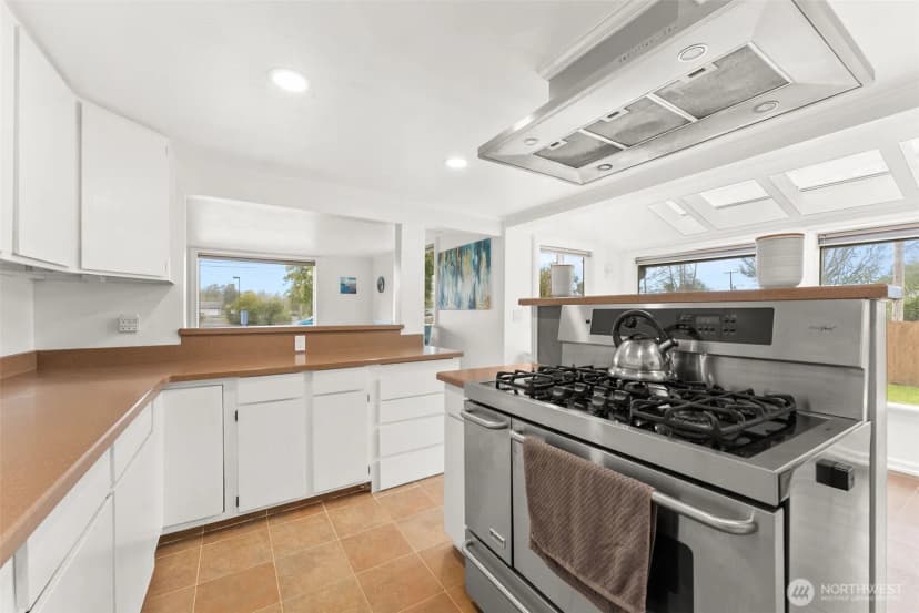 Property photo for 401 W Ocean Avenue, Westport photo 10