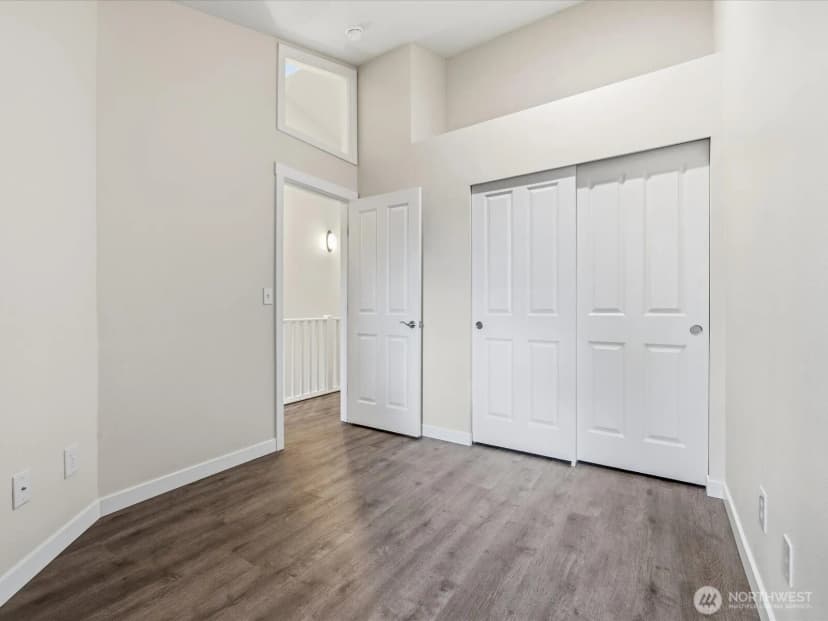 Property photo for 12701 Se 41st Place #316, Bellevue photo 24