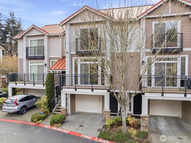 Property photo for 12701 Se 41st Place #316, Bellevue photo 2