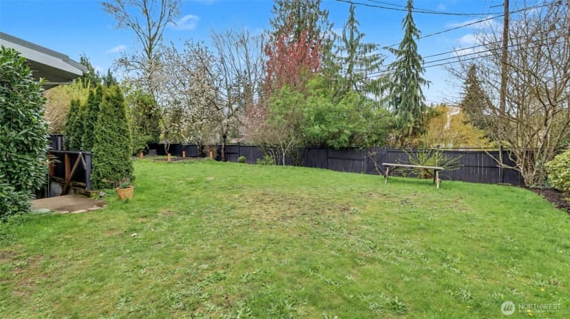 Property photo for 11204 148th Avenue Se, Renton photo 32