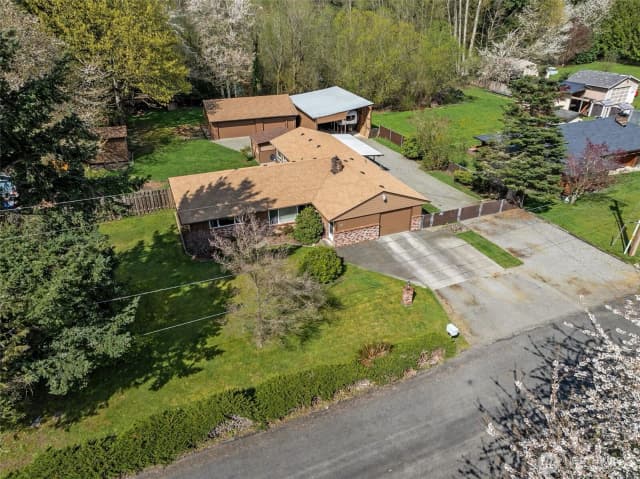 Property photo for 8311 110th Street E, Puyallup photo 2