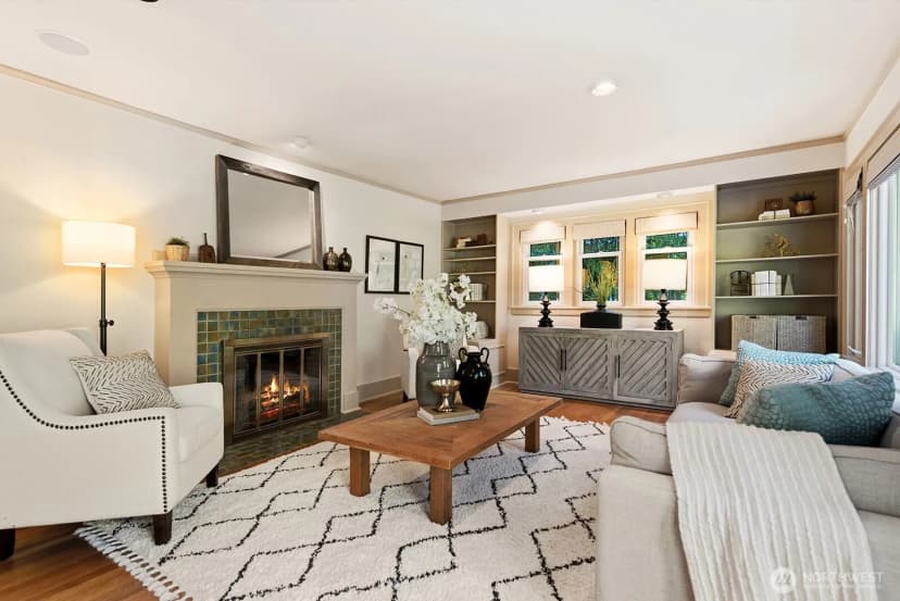 Property photo for 2514 Lake Park Drive S, Seattle photo 6