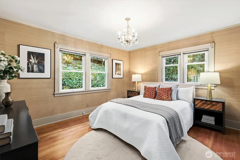 Property photo for 2514 Lake Park Drive S, Seattle photo 15